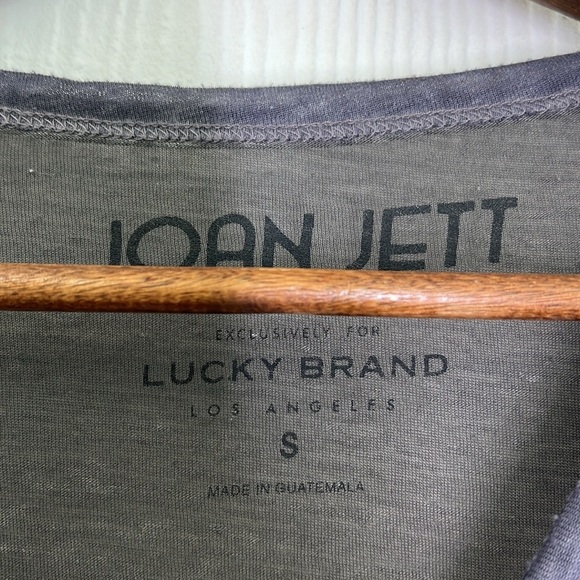 Lucky Brand - Joan Jett Graphic Burn Out Gray Long Sleeve Band  Top Size Small - Picture 10 of 11